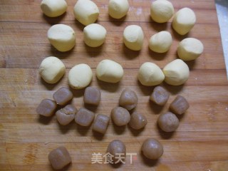 南瓜莲蓉糯米滋——超级Q弹小点心的做法步骤：6