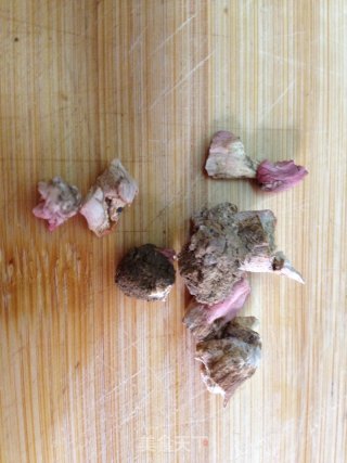 红菇炖鸡的做法步骤：7