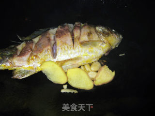 丝瓜鲫鱼汤的做法步骤：5