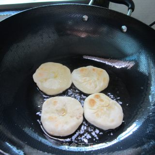 土豆馅煎饼的做法步骤：11
