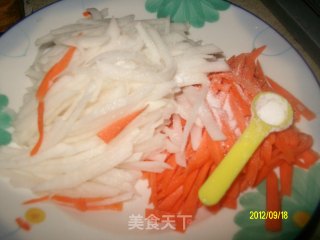 ✿爆腌儿萝卜丝✿的做法步骤：3