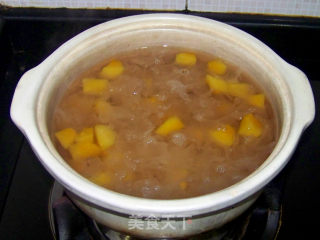 【木瓜银耳糖水】的做法步骤：5