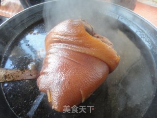 美味酱肘子的做法步骤：6