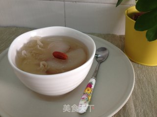 润秋燥——冰糖银耳炖雪梨的做法步骤：6