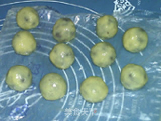 豆沙蛋黄月饼的做法步骤：20
