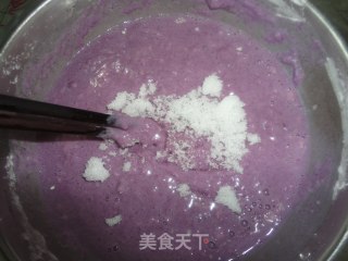 松软美味··紫薯发糕的做法步骤：3