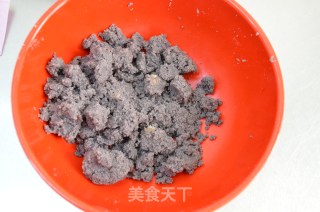 中秋土月饼的做法步骤：1