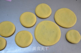 中秋土月饼的做法步骤：5