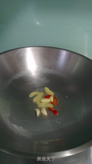 台式卤鸡翅的做法步骤：2