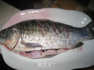 香菇蒸鲫鱼的做法步骤：1