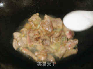 木耳炒牛肉的做法步骤：7