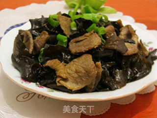 木耳炒牛肉的做法步骤：12
