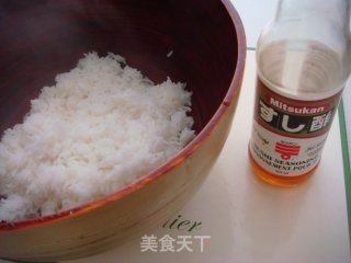 简便手卷寿司的做法步骤：3