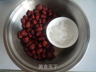 冰糖蜜枣的做法步骤：1