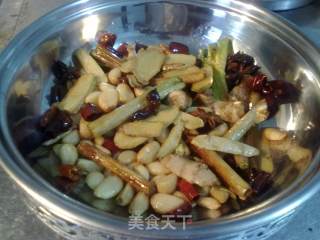 美极鲫鱼的做法步骤：2