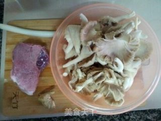 平菇肉片的做法步骤：1