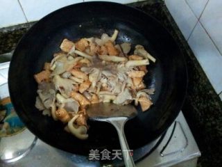 平菇肉片的做法步骤：6