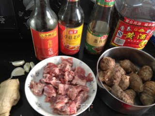 芋头炖小排的做法步骤：1