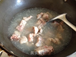 芋头炖小排的做法步骤：2