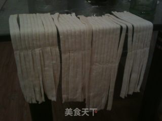 手擀面的做法步骤：7