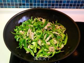 青椒肉丝拌面的做法步骤：7