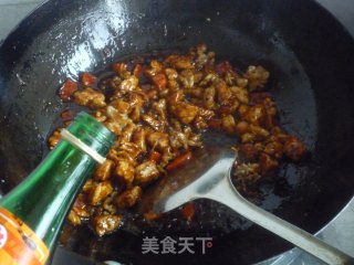 酱爆桃仁鸡丁的做法步骤：13