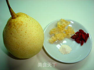 川贝银耳炖梨的做法步骤：1