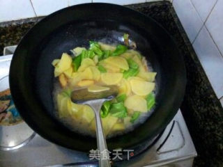 青椒土豆片的做法步骤：6