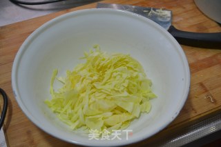 降压凉拌菜-【腐竹木耳拌包菜】的做法步骤：2