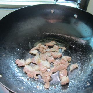 海带炒肉片的做法步骤：3
