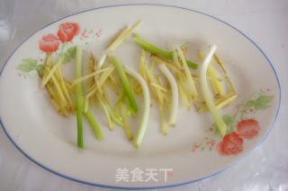 湖北家乡菜--清蒸武昌鱼的做法步骤：3