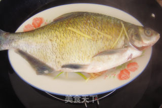 湖北家乡菜--清蒸武昌鱼的做法步骤：5
