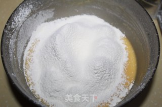 【黑芝麻蛋卷】----最酥脆可口的蛋卷的做法步骤：4