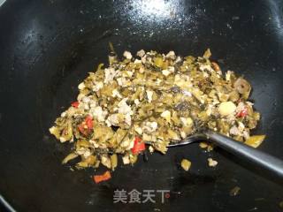 酸菜炒肉末的做法步骤：7