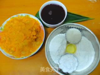 南瓜馅冰皮月饼的做法步骤：1