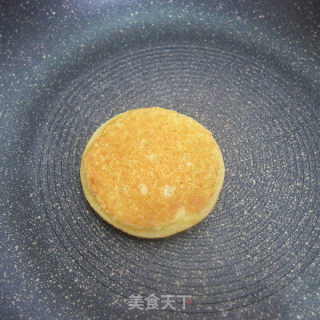 纪念哆啦a梦出生前100周年の《冰心铜锣烧》的做法步骤：6