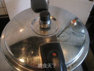 香菇烧排骨的做法步骤：5
