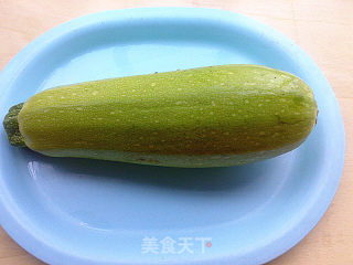酱焗小瓜的做法步骤：1