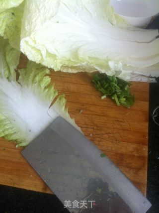 手撕白菜的做法步骤：2