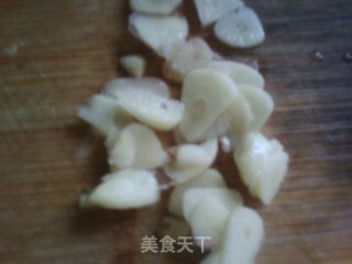 芋儿鸡的做法步骤：1