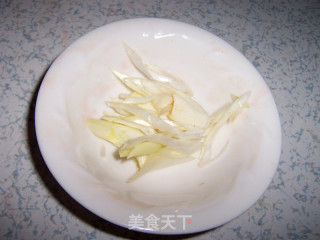 仔姜炒肉片的做法步骤：4