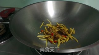 麻油姜丝炒羊肉的做法步骤：2