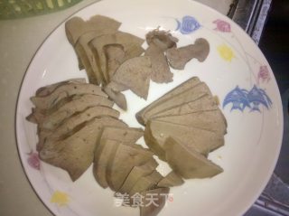 白菜炝猪肝的做法步骤：2