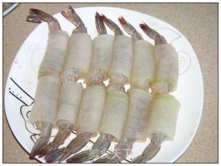 冬瓜虾卷的做法步骤：11