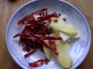 火爆大头菜的做法步骤：2