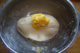 蓝莓果酱排包的做法步骤：3