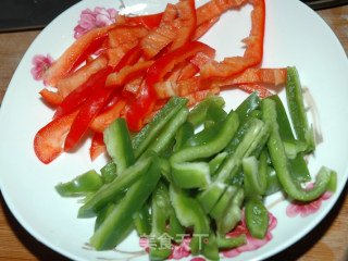 “ 蘑”力“食”足——茶树菇炒牛柳的做法步骤：4