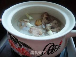 猪骨煮竹笋的做法步骤：3