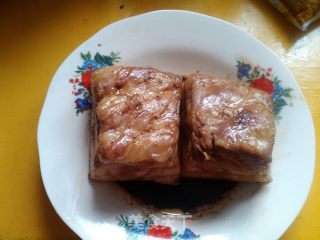 梅菜扣肉的做法步骤：7