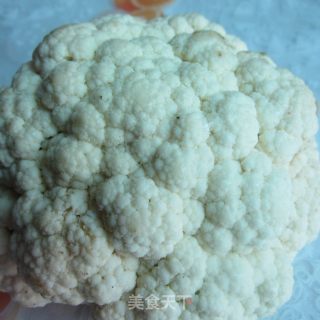 香肠炒菜花的做法步骤：2